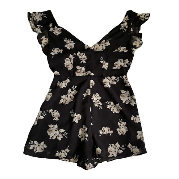 Urban Outfitters Kimchi Blue black floral romper - Picture 2 of 13